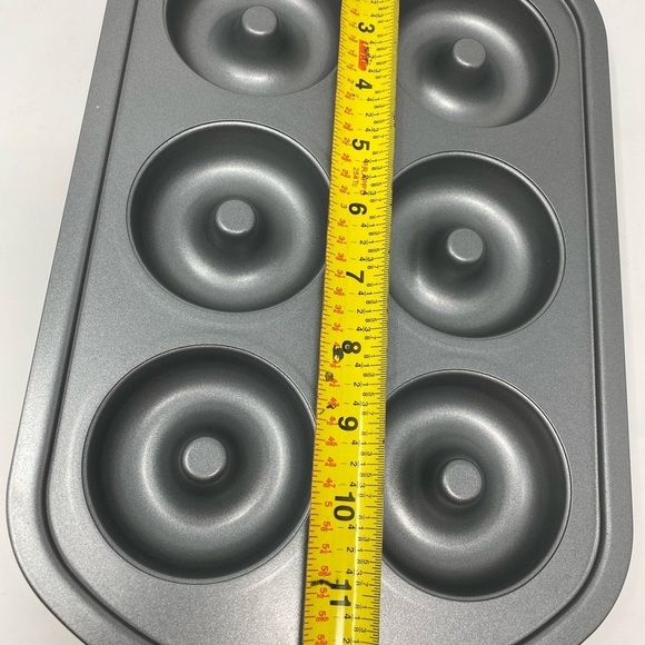 Chicago Metallic Non-Stick Donut Pan - Picture 5 of 6